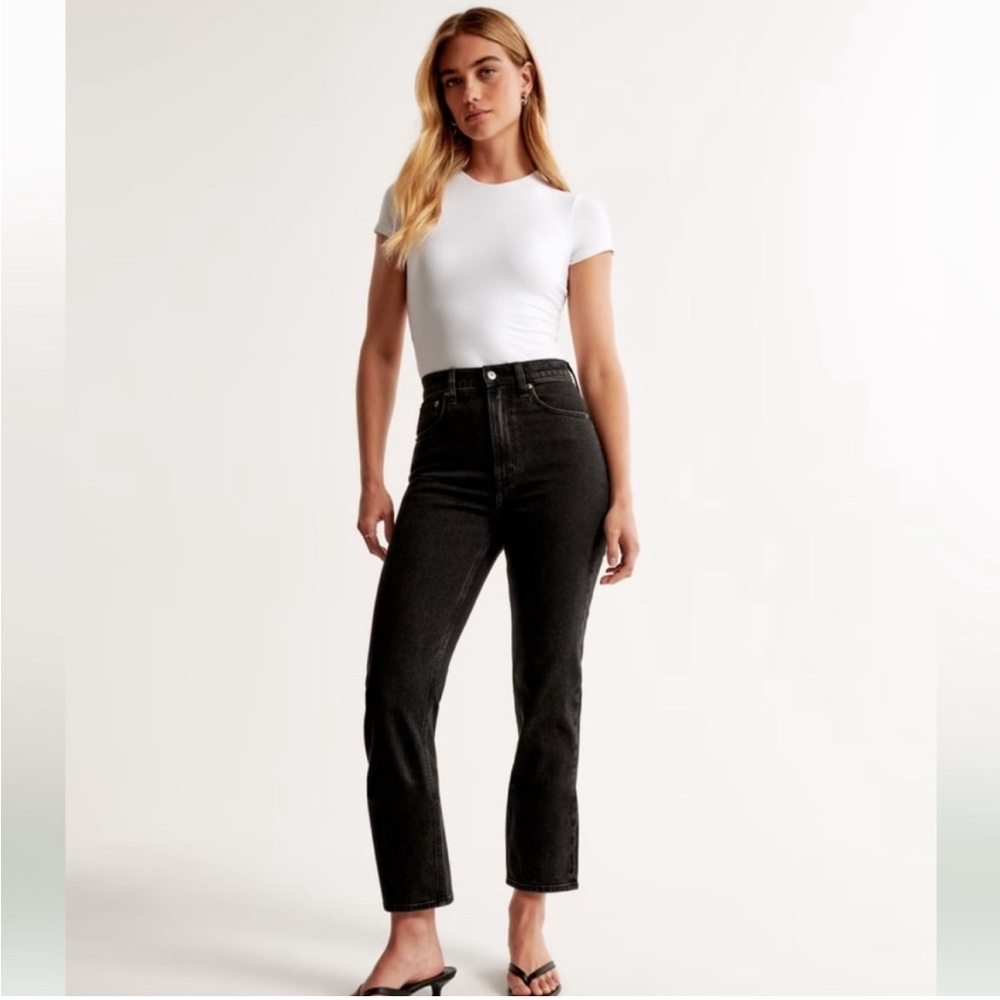 Abercrombie & Fitch Ankle Straight Ultra High Rise Curve Love Black 25 0 Short